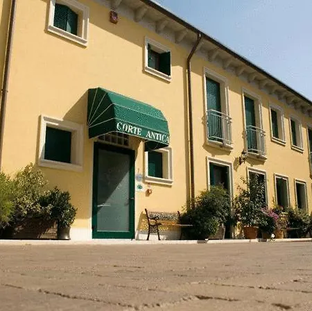 Corte Antica Villafranca di Verona